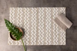 Badematte Sanur - in Weiß-Beige-Kombination aus weicher Baumwolle
