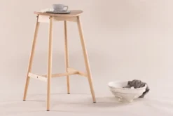 Barhocker Omni - aus Gummibaumholz in Naturoptik