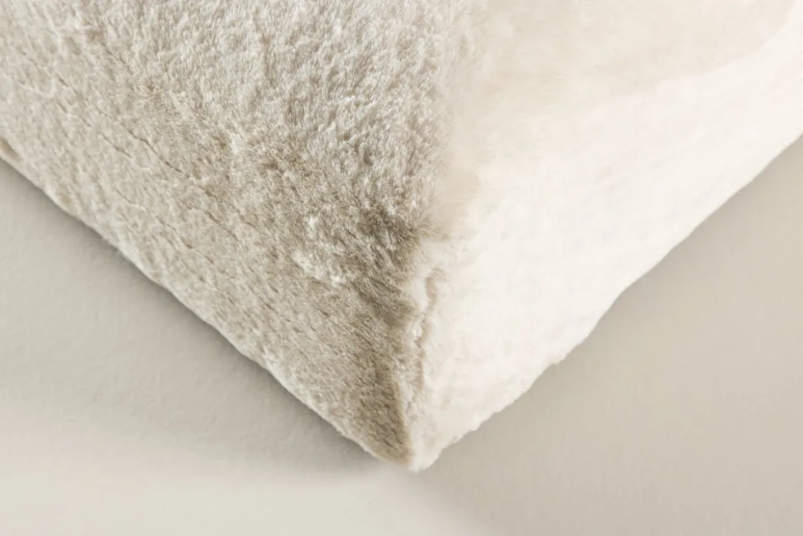 Beistellhocker Nuvano – Weicher Hocker aus Fleece in Beige (100 × 100 cm)