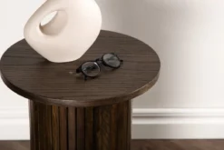 Beistelltisch Nala – modernes Design mit Rippendetails