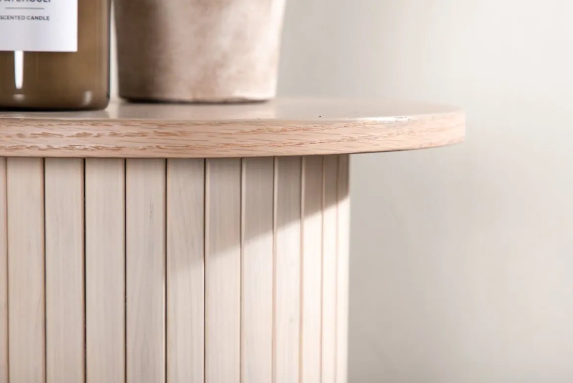 Beistelltisch Nala – modernes Design mit Rippendetails