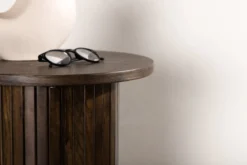 Beistelltisch Nala – modernes Design mit Rippendetails