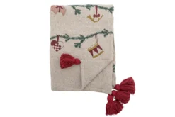 Überwurfdecke Aila - Natur/Rot, aus recycelter Baumwolle, mit Weihnachtsmotiven