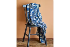 Überwurfdecke Valea - Blau, aus recycelter Baumwolle