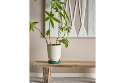 Blumentopf „Elvar“ mit Untertasse – Naturfarbenes Steingut