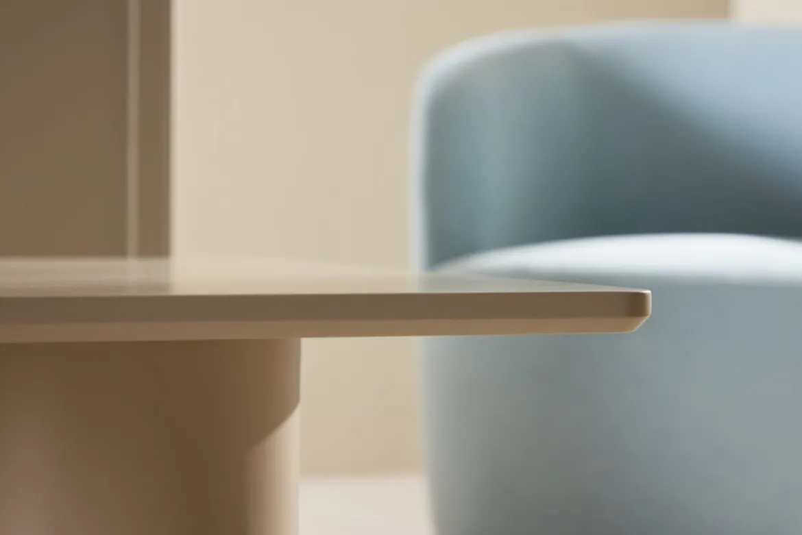 Couchtisch Aerona - schlicht in beige