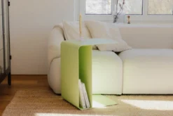 Couchtisch/Beistelltisch Cosmo – Pulverbeschichtetes Metall in modernem Design