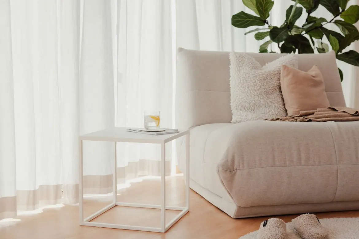 Couchtisch/Beistelltisch Soli X – Minimalistisches Design aus Stahlblech & Metall