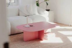 Couchtisch Livia – Japandi Design aus pulverbeschichtetem Blech