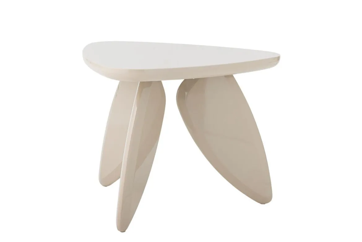Couchtisch Lux – Skulpturales Design in Naturton