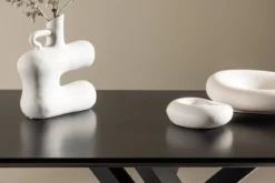 Couchtisch Mirko - mit einzigartigem Stand