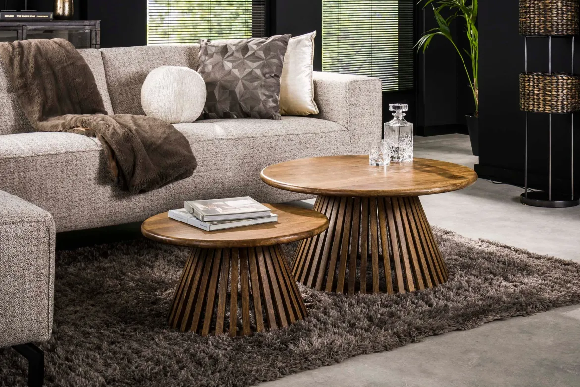 Couchtisch Savira - 2er Set aus Mangoholz mit konischem Tischfuß