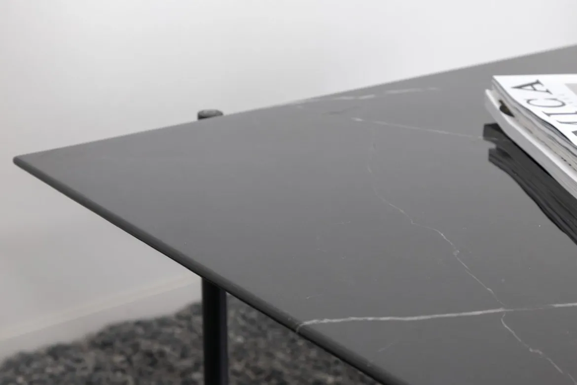 Couchtisch Staffan - in schwarz mit Glasplatte