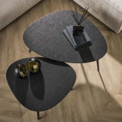 Couchtisch Zolara - 2er Set in Dreieck-Form in Metallic-Schwarz