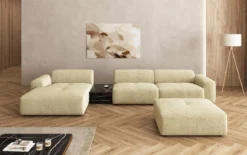 Designer Ecksofa Calm mit Beistellhocker und Beistelltisch in Bouclé