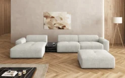 Designer Ecksofa Calm mit Beistellhocker und Beistelltisch in Bouclé
