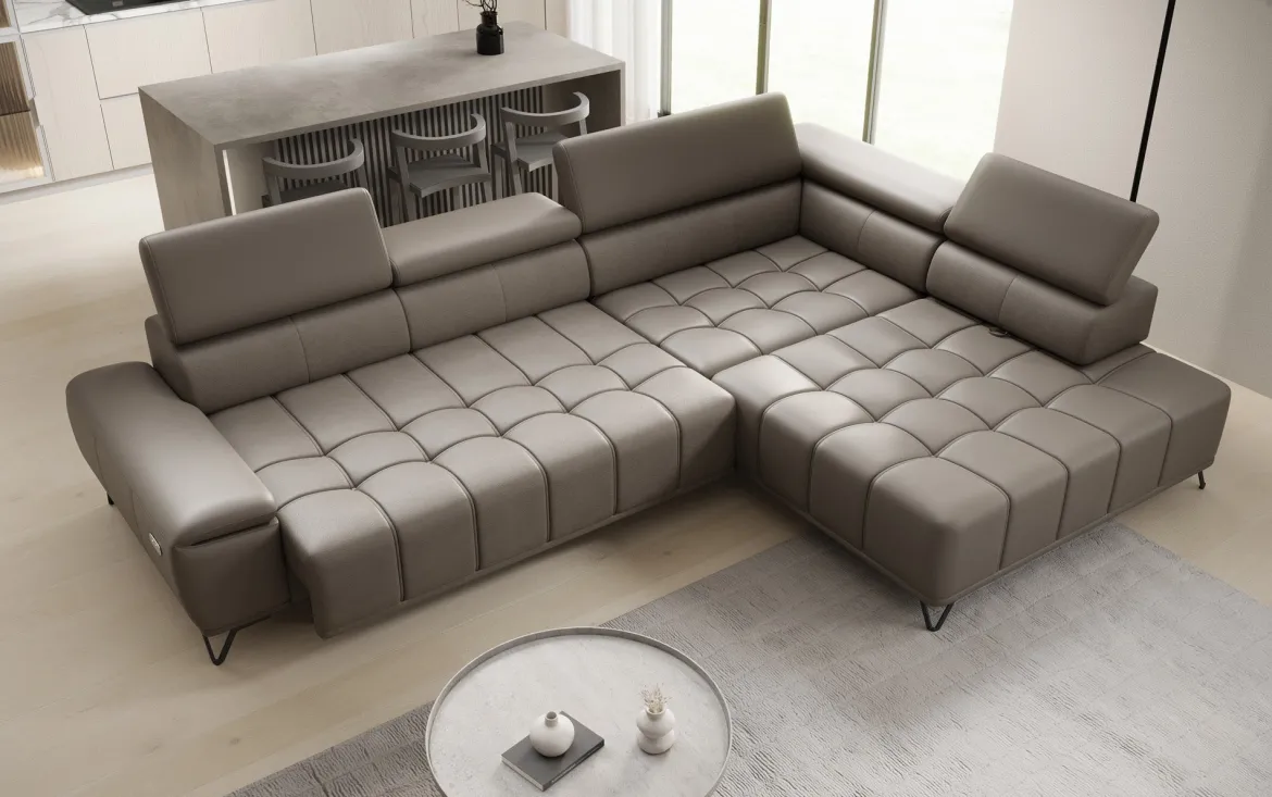 Designer Ecksofa Selora mit elektrischer Schlaffunktion und verstellbarerer Rückenlehne in Echtleder