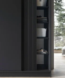 Designer Kleiderschrank Beatrix – Modernes Design in Weiß oder Schwarz mit optionalem Spiege