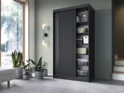 Designer Kleiderschrank Berina – Stilvoller Schiebetürenschrank in Weiß oder Schwarz mit optionalem Spiegel