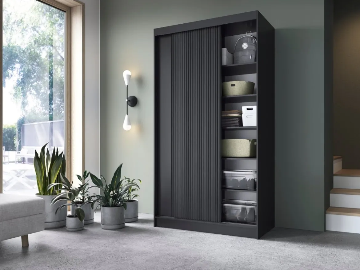 Designer Kleiderschrank Berina – Stilvoller Schiebetürenschrank in Weiß oder Schwarz mit optionalem Spiegel