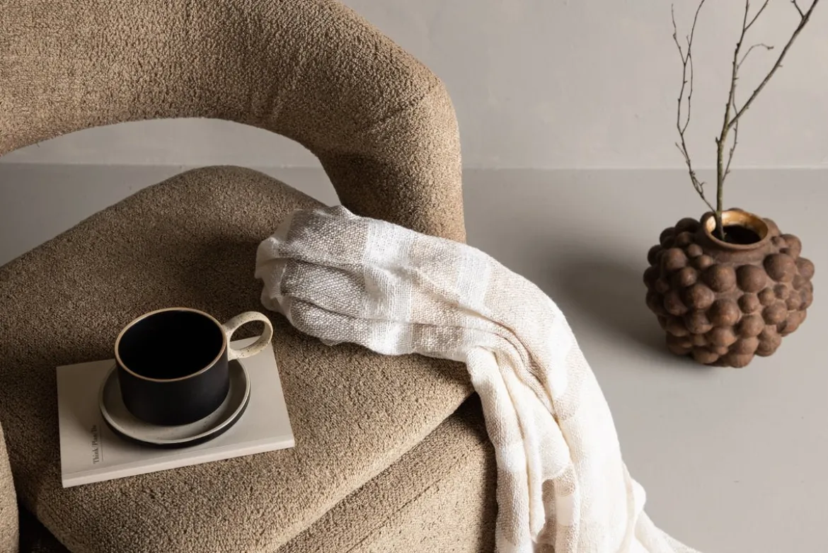 Designer Lounge Sessel Velina – moderner Bouclé-Sessel in vier Farben
