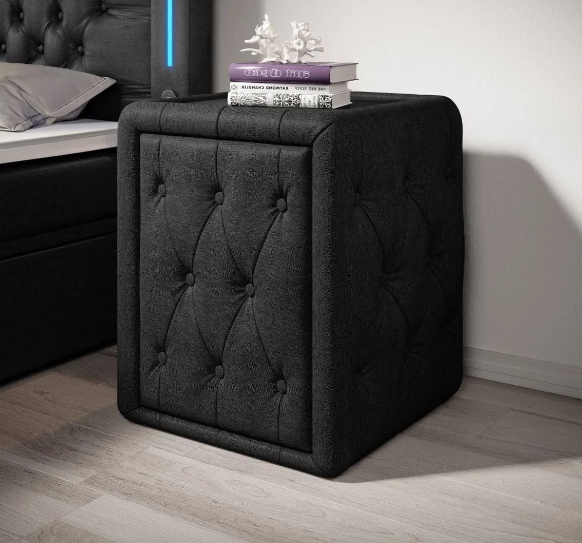 Designer Nachttisch Tria (Stoff)