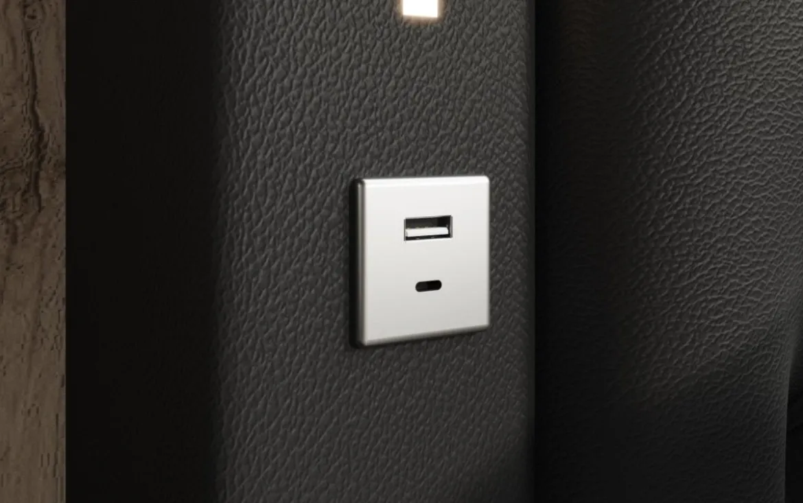 Designer Polsterbett Rio inkl. RGB, USB und Stauraum