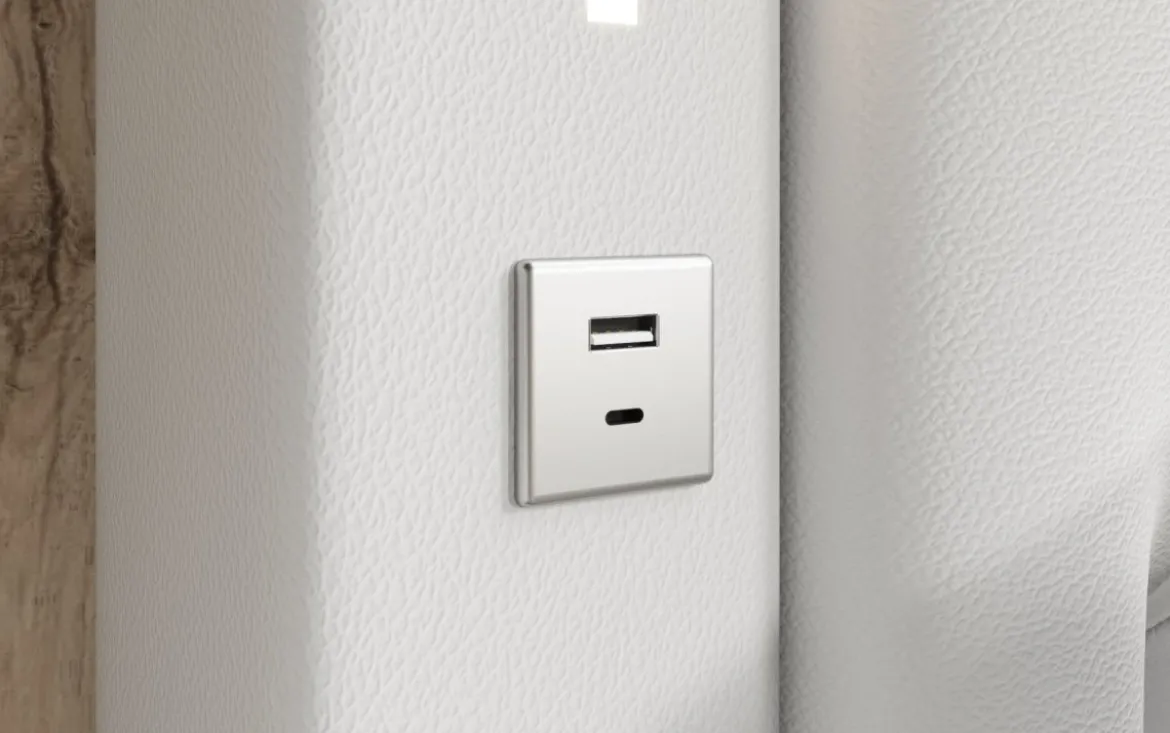 Designer Polsterbett Rio inkl. RGB, USB und Stauraum