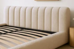 Designer Polsterbett Selene Bouclé mit Stauraum
