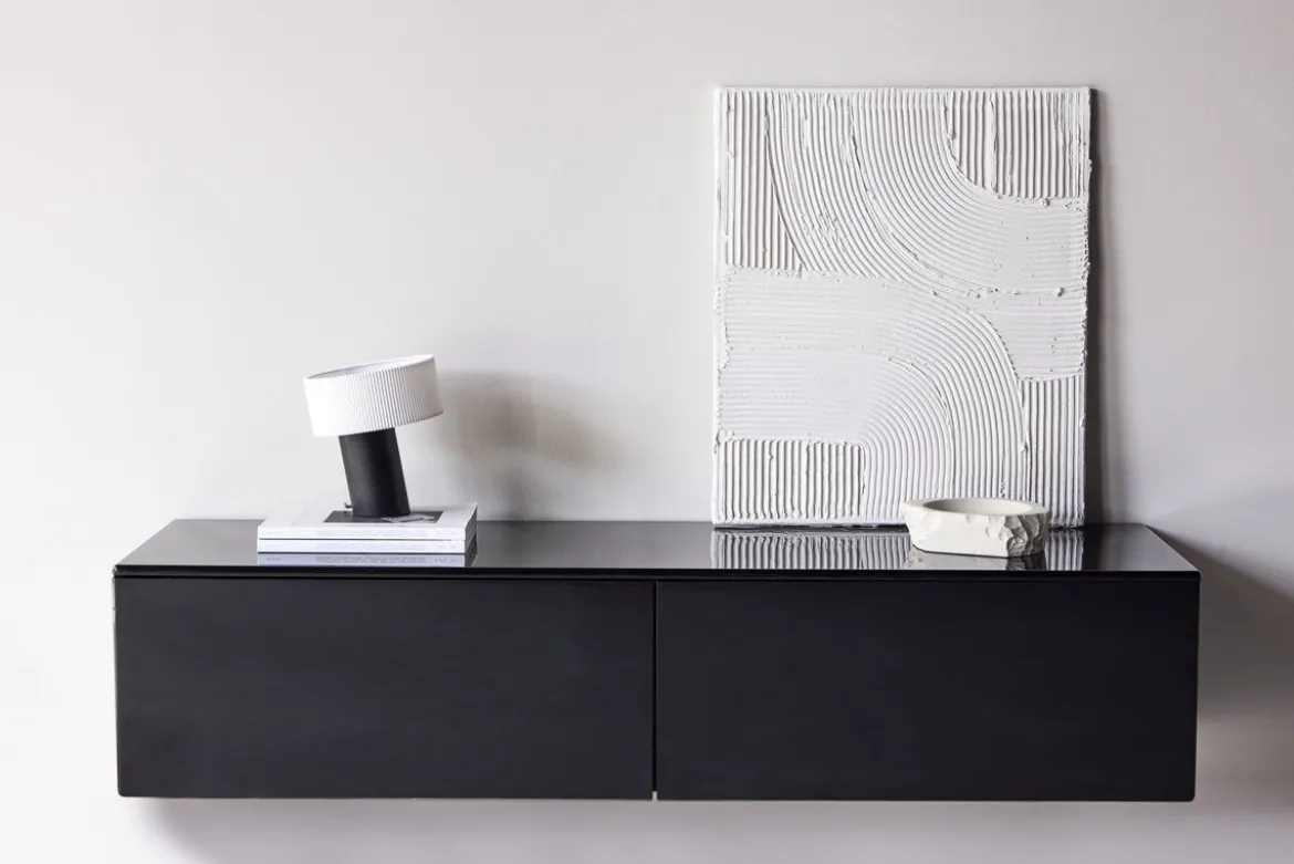 Designer TV-Lowboard Noirra – Schwebendes Design in Schwarz