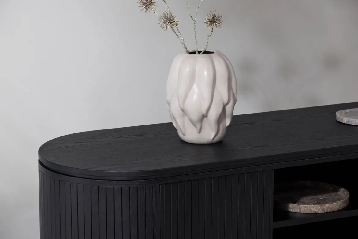 Designer TV-Lowboard Sundby – Schwarz in Eichenoptik mit Lamellenfront