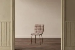 2er Set - Esszimmerstuhl Daria mit Holzoptik-Beinen & gesteppter Lehne