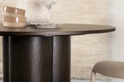 Esstisch Banksia - besticht durch sein skandinavisches Design und seine durchdachte Gestaltung