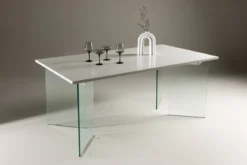 Esstisch Brevon - moderner Esstisch auf einem Glasgestell mit hellgrauer Tischplatte