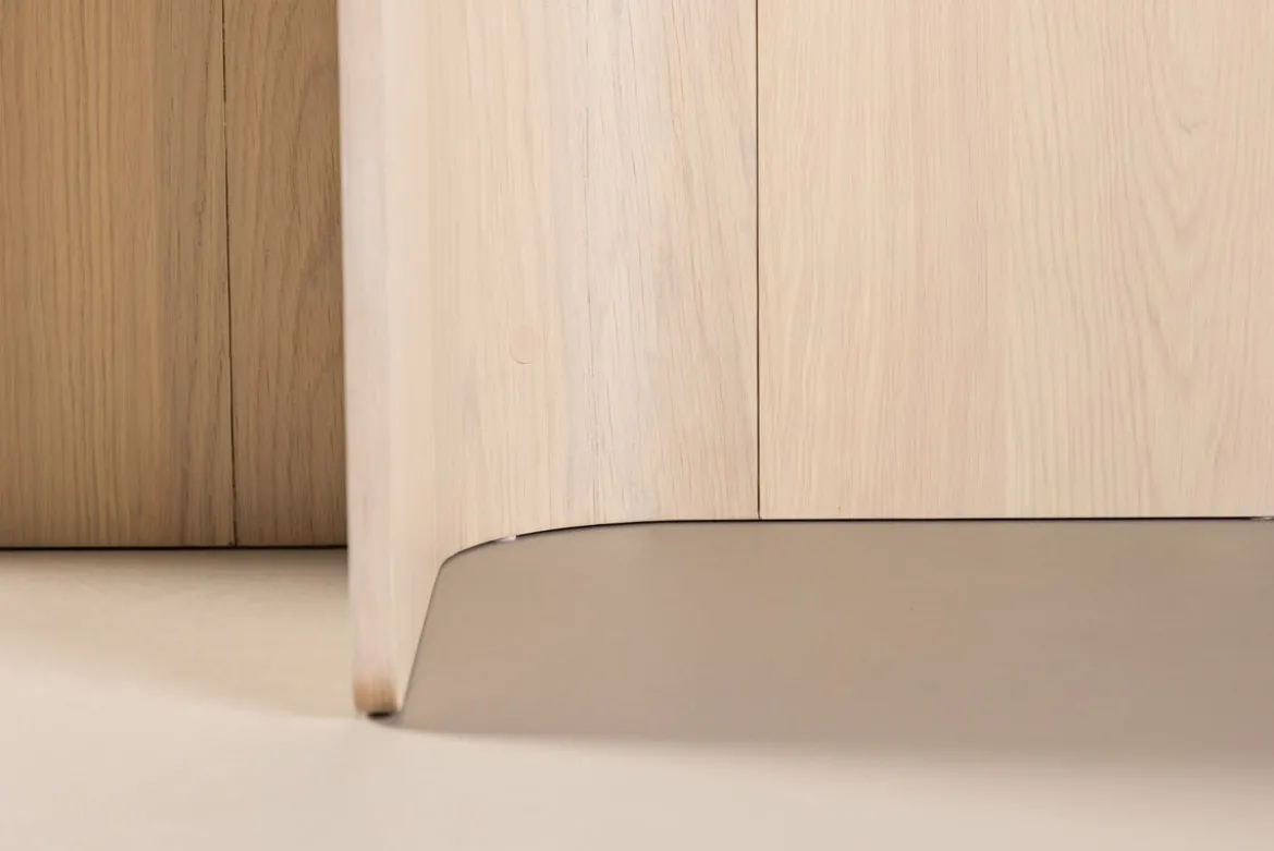 Esstisch Isola - im harmonischen Design mit eleganter Note