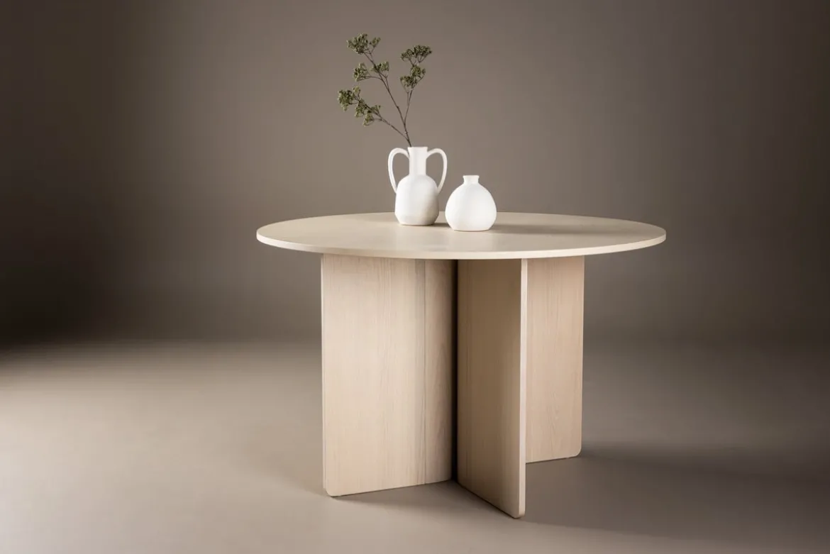 Esstisch Isola - im harmonischen Design mit eleganter Note