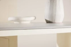Esstisch Kalani - mit stabiler Konstruktion im hochwertigen Look
