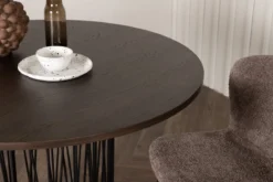 Esstisch Kalua - stilvoll und zeitlos elegant
