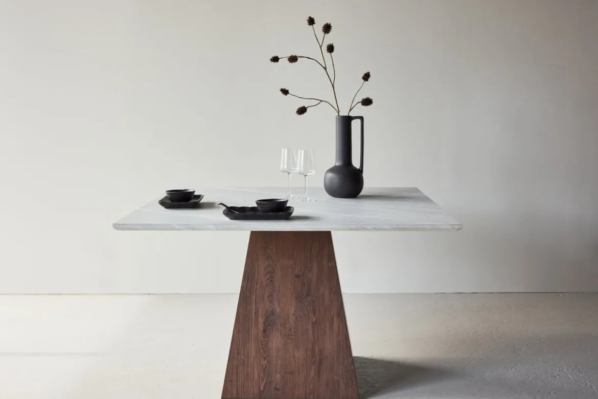 Esstisch Lior 120×120 cm in Hellgrau mit MDF-Gestell