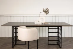 Esstisch Mareva - elegant, modern und mit natürlichem Charme
