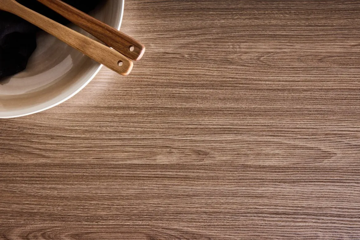 Esstisch Marlow - mit natürlicher Holzoptik