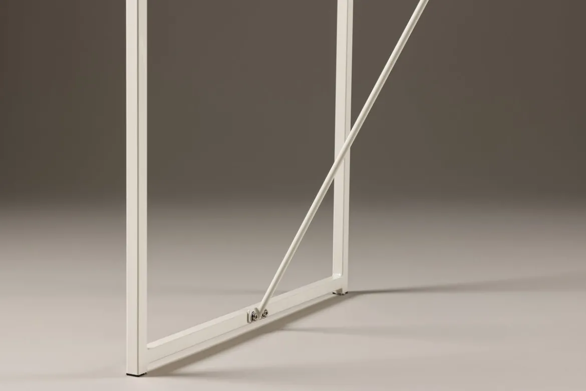 Esstisch Oliana - im minimalistischen, skandinavischen Design