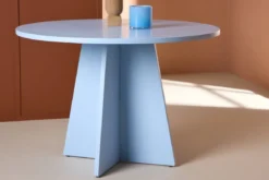 Esstisch Orin - im modernen Design mit einem verspielten Touch
