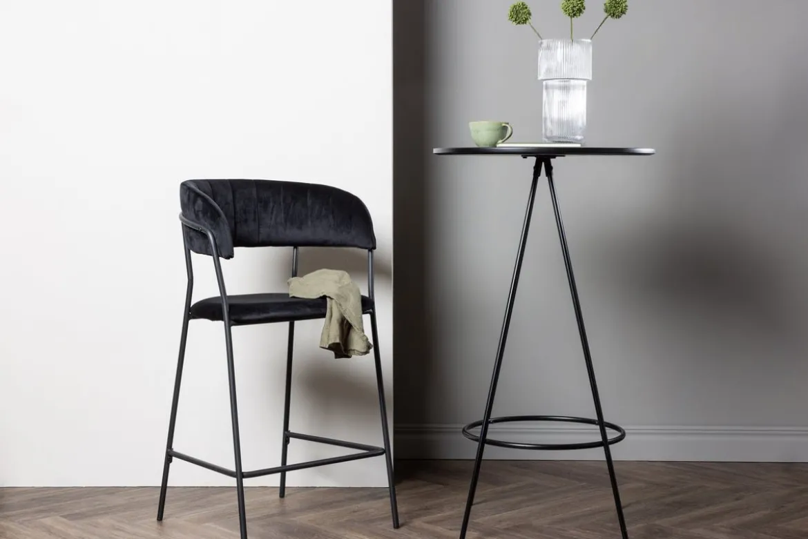 Esstisch Rimu - vereint modernes Design mit durchdachten Details