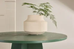 Esstisch Talia - ein runder Tisch im modernen Design