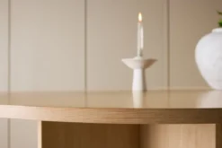 Esstisch Zephyr - die perfekte Balance zwischen Funktionalität und Stil
