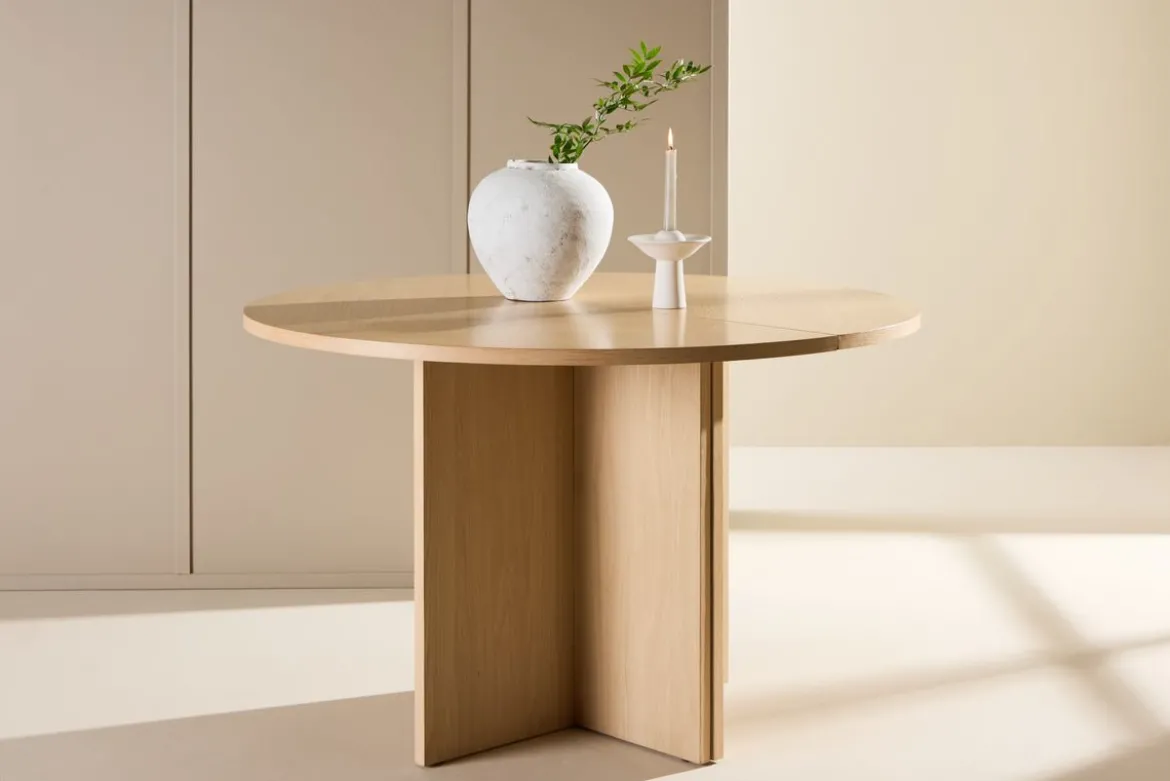 Esstisch Zephyr - die perfekte Balance zwischen Funktionalität und Stil
