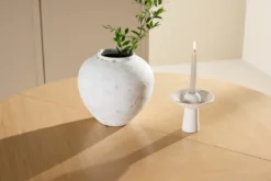 Esstisch Zephyr - die perfekte Balance zwischen Funktionalität und Stil