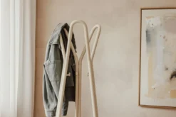 Garderobe Charles – Minimalistischer Dielenständer aus Stahl