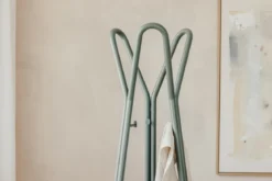 Garderobe Charles – Minimalistischer Dielenständer aus Stahl
